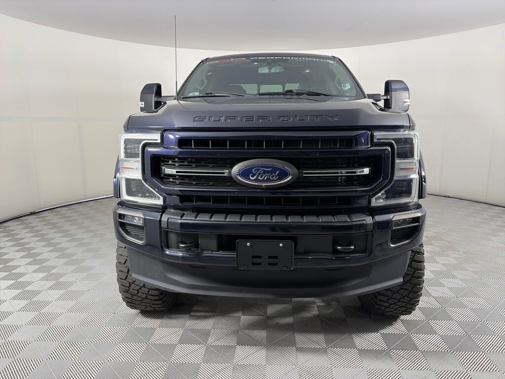 2021 Ford F-250 Lariat photo 2