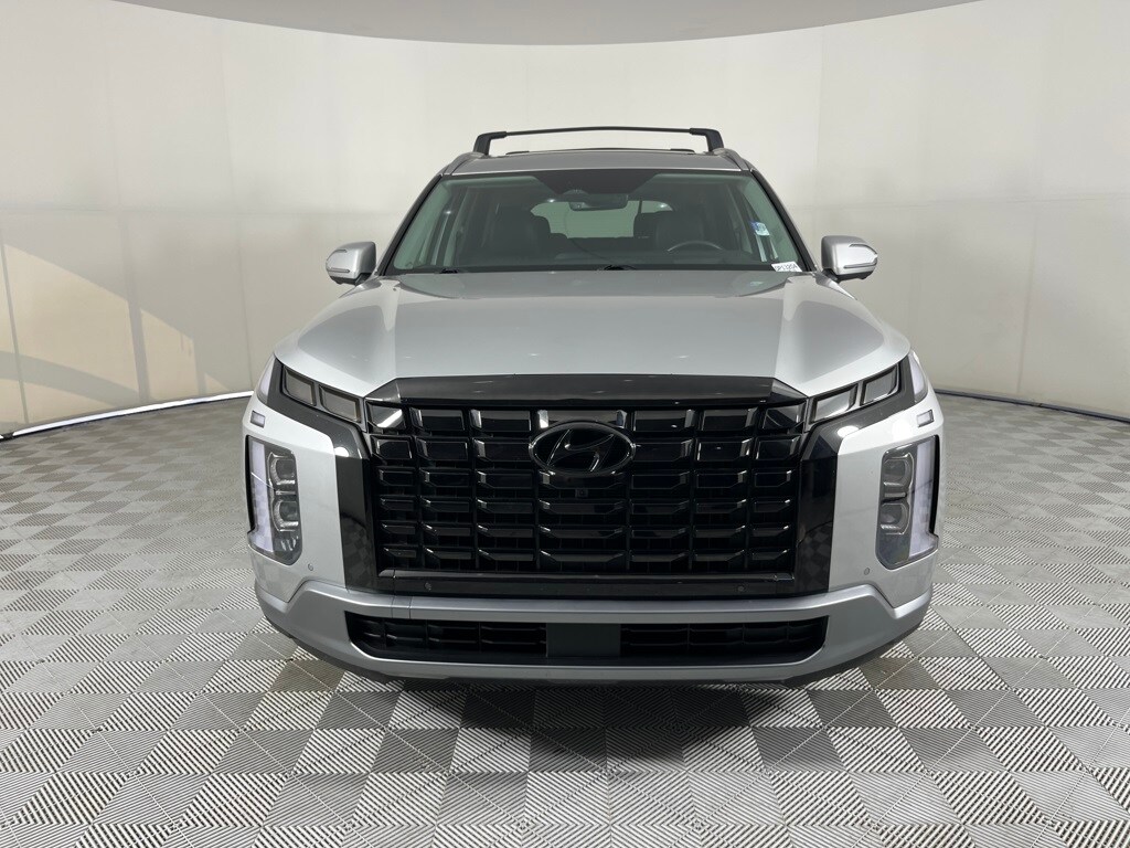 2024 Hyundai Palisade Limited photo 2