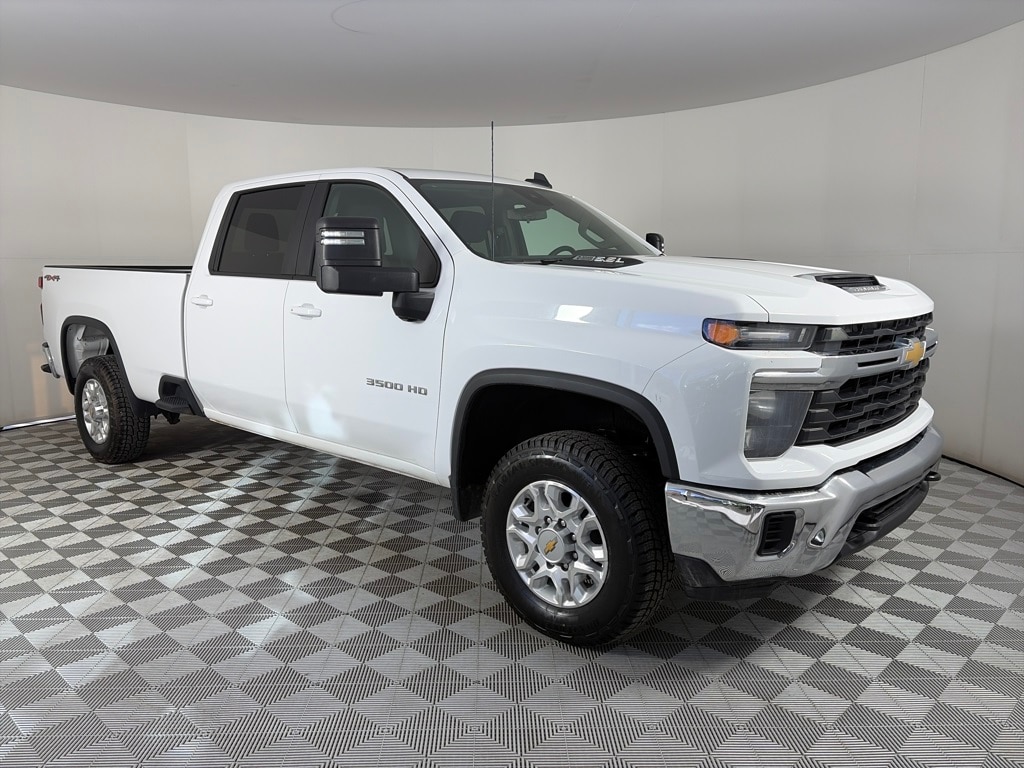 2024 Chevrolet Silverado 3500 HD Truck Crew Cab 