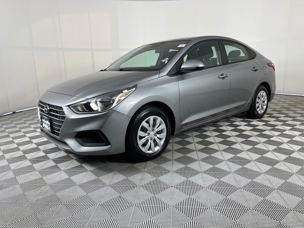 Used 2021 Hyundai Accent SE Sedan