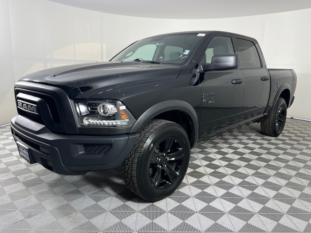 2024 Ram 1500 Classic Warlock photo 3