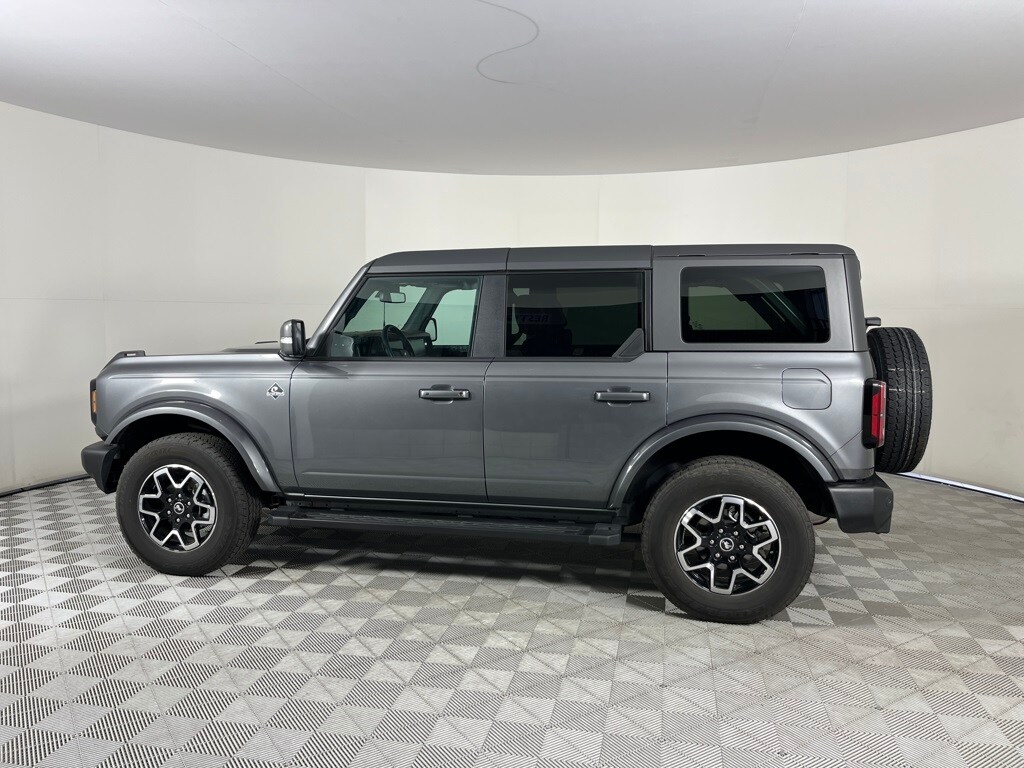2024 Ford Bronco Outer Banks photo 4