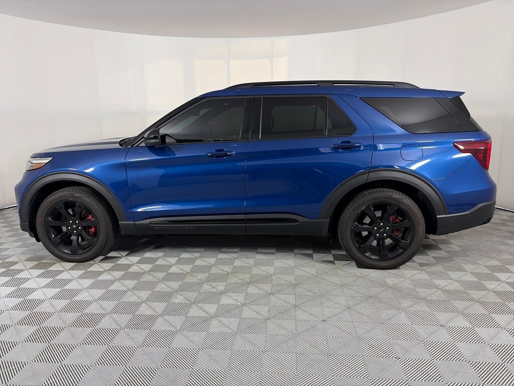 2023 Ford Explorer ST photo 4
