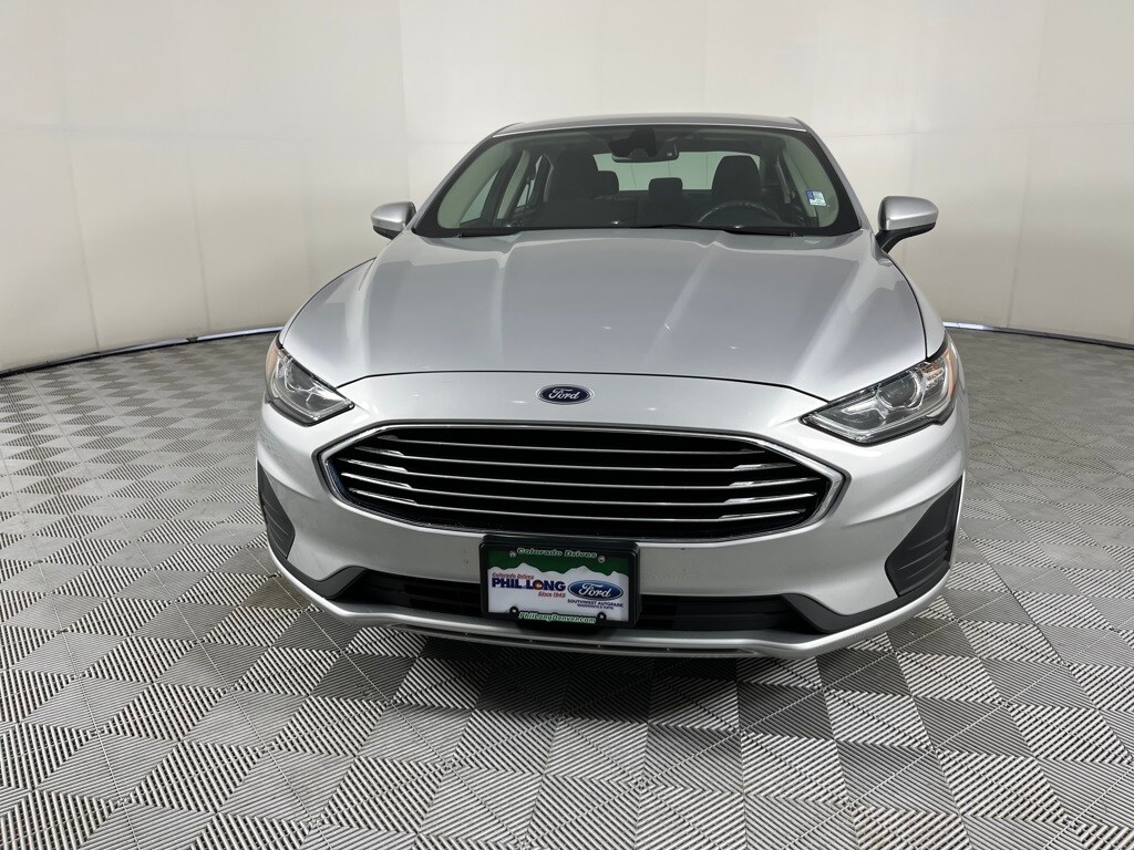 2019 Ford Fusion SE photo 2
