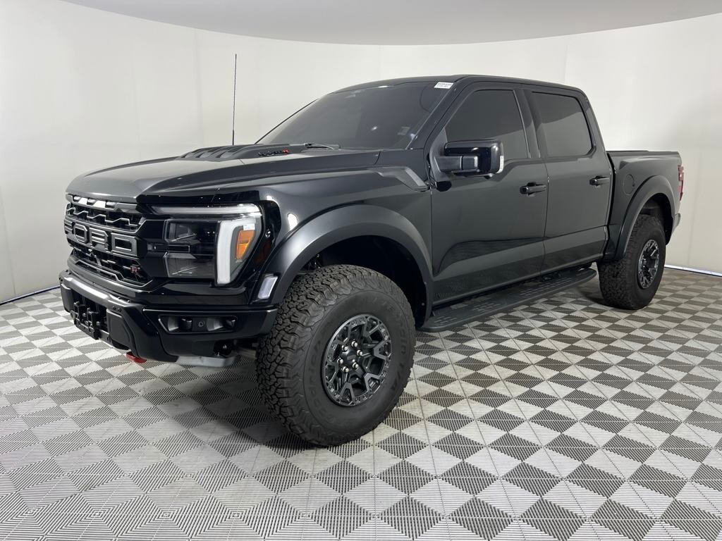 2025 Ford F-150 Raptor photo 3