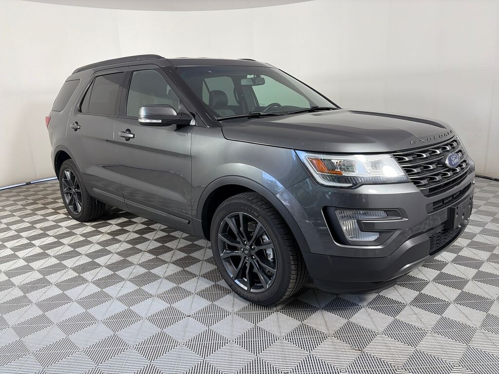 Used 2017 Ford Explorer XLT SUV
