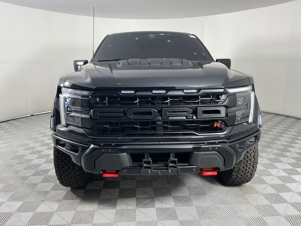 2025 Ford F-150 Raptor photo 2