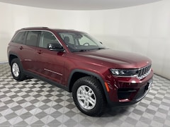 2023 Jeep Grand Cherokee Laredo SUV