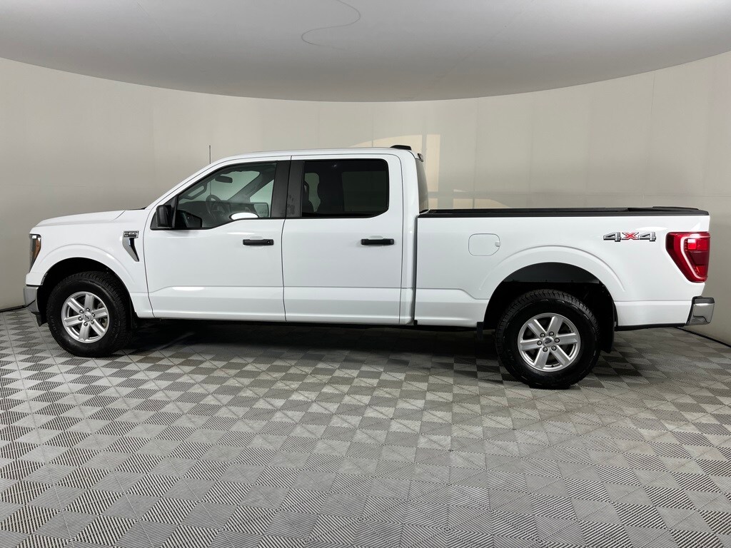 2023 Ford F-150 XLT photo 3