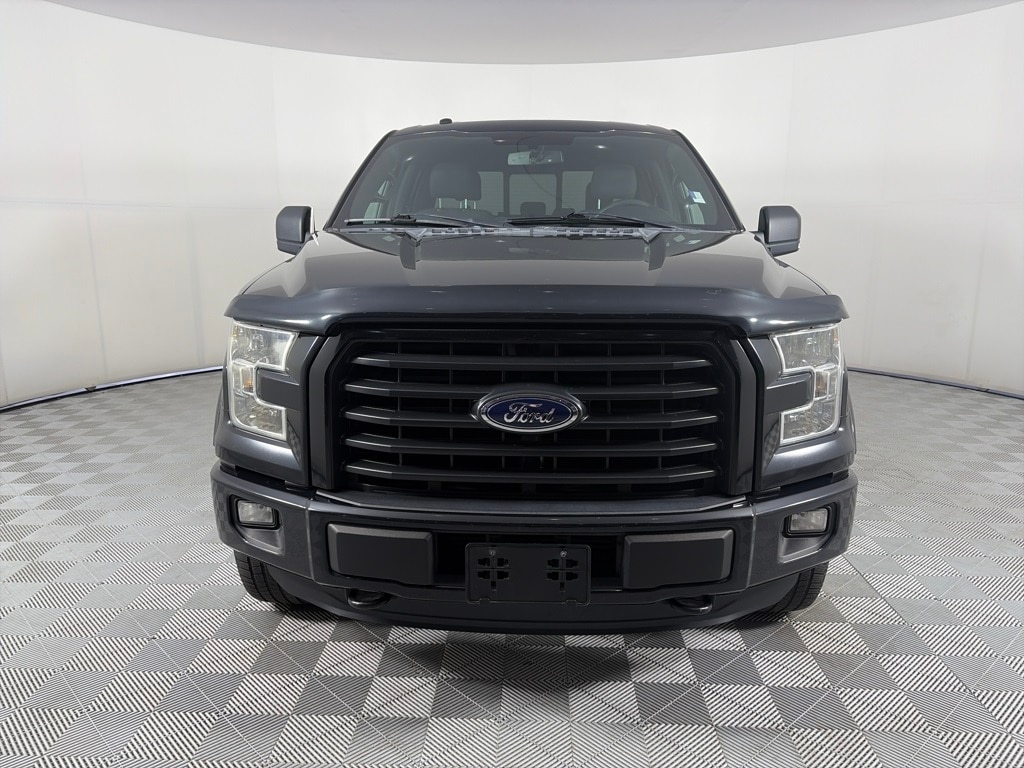 2016 Ford F-150 XLT photo 2
