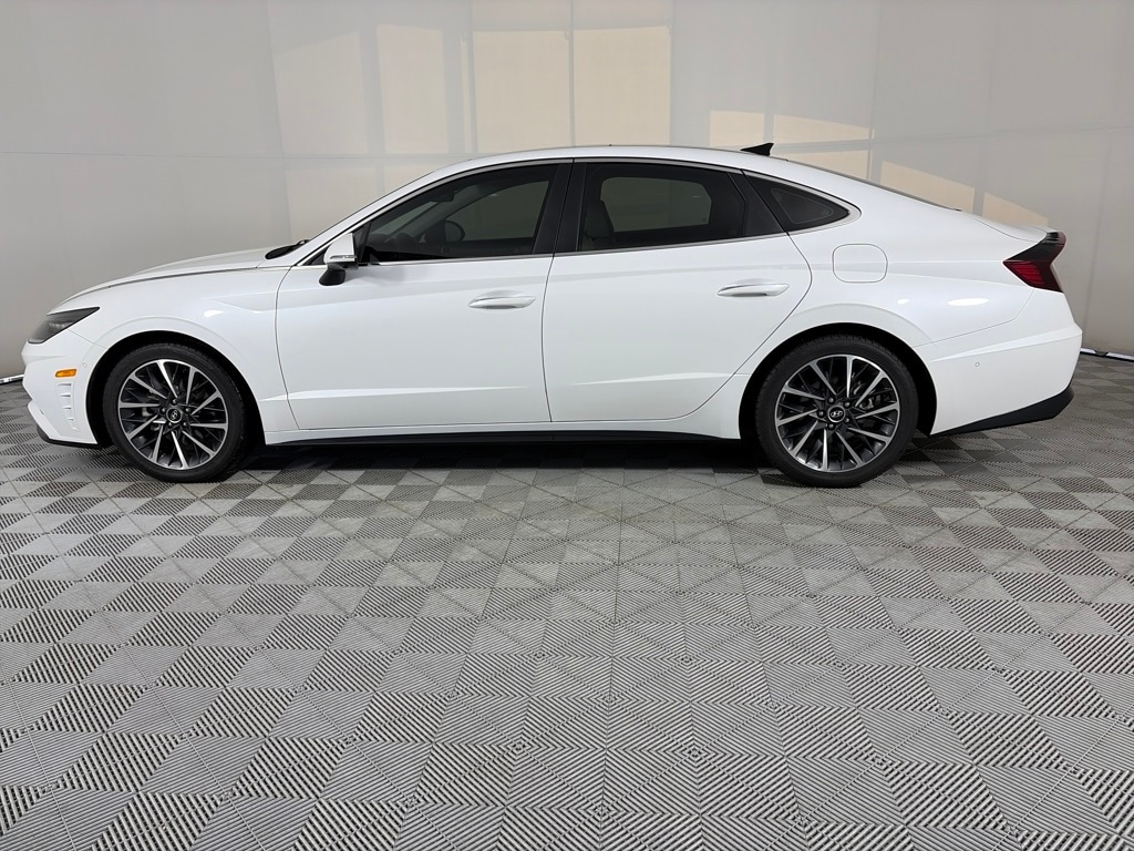 Certified 2022 Hyundai Sonata Limited Sedan
