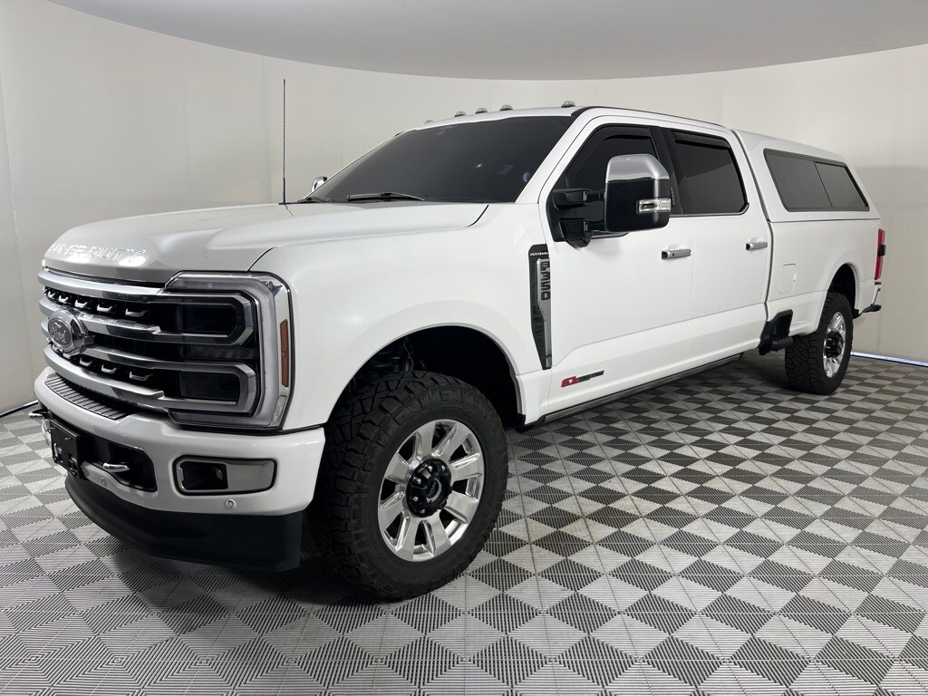 2024 Ford F-350 Platinum photo 3