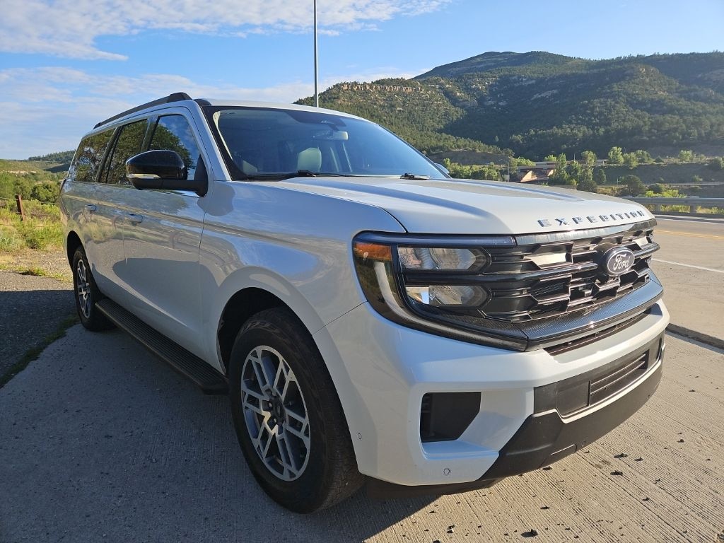 Used 2025 Ford Expedition Max Active SUV