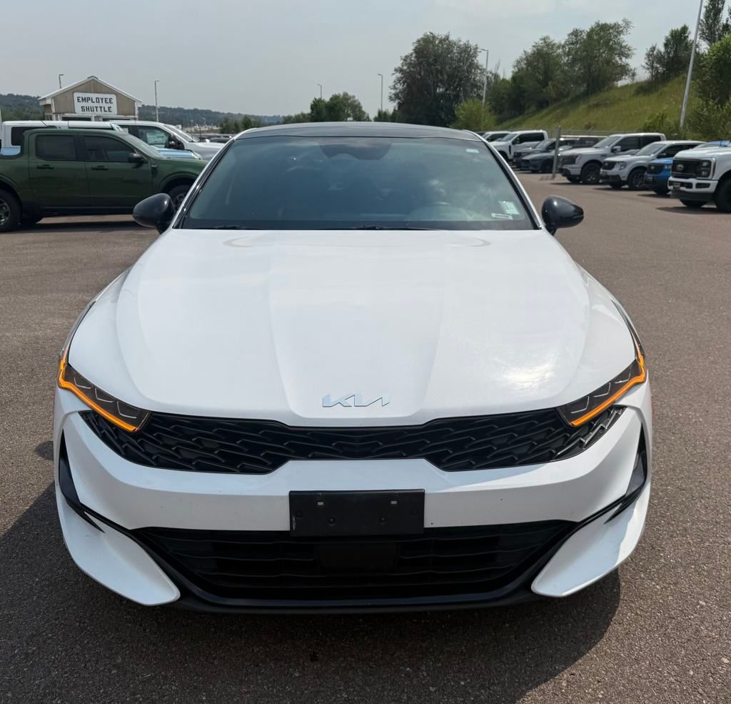 2022 Kia K5 GT-Line photo 2