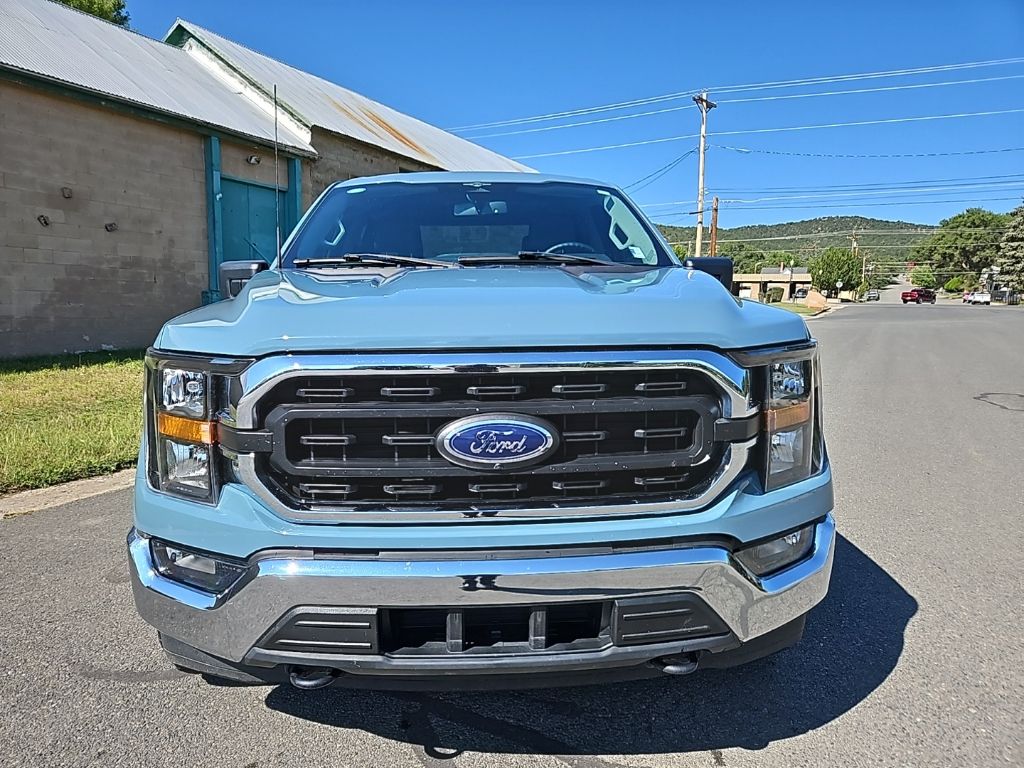 2023 Ford F-150 XLT photo 2