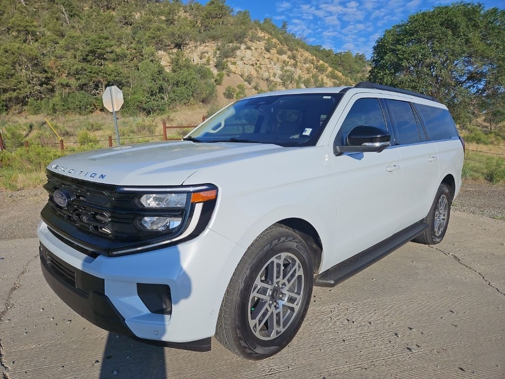 Used 2025 Ford Expedition Max Active SUV