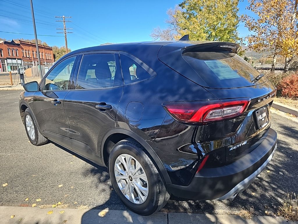 2025 Ford Escape Active photo 4