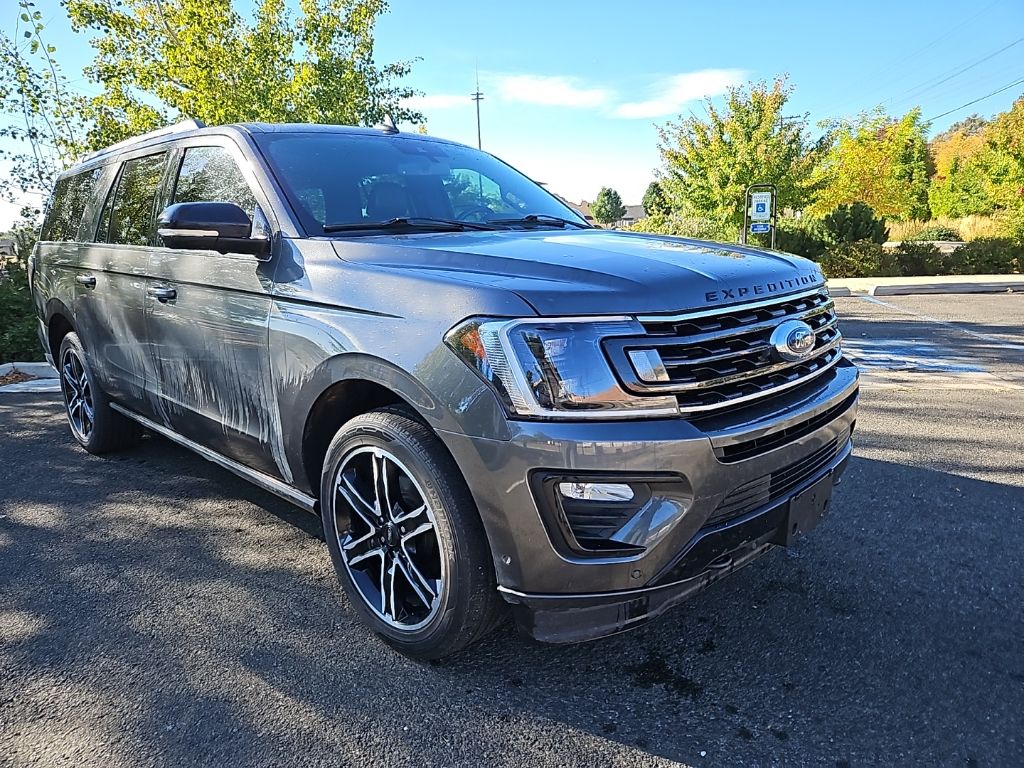 2021 Ford Expedition MAX Limited photo 2