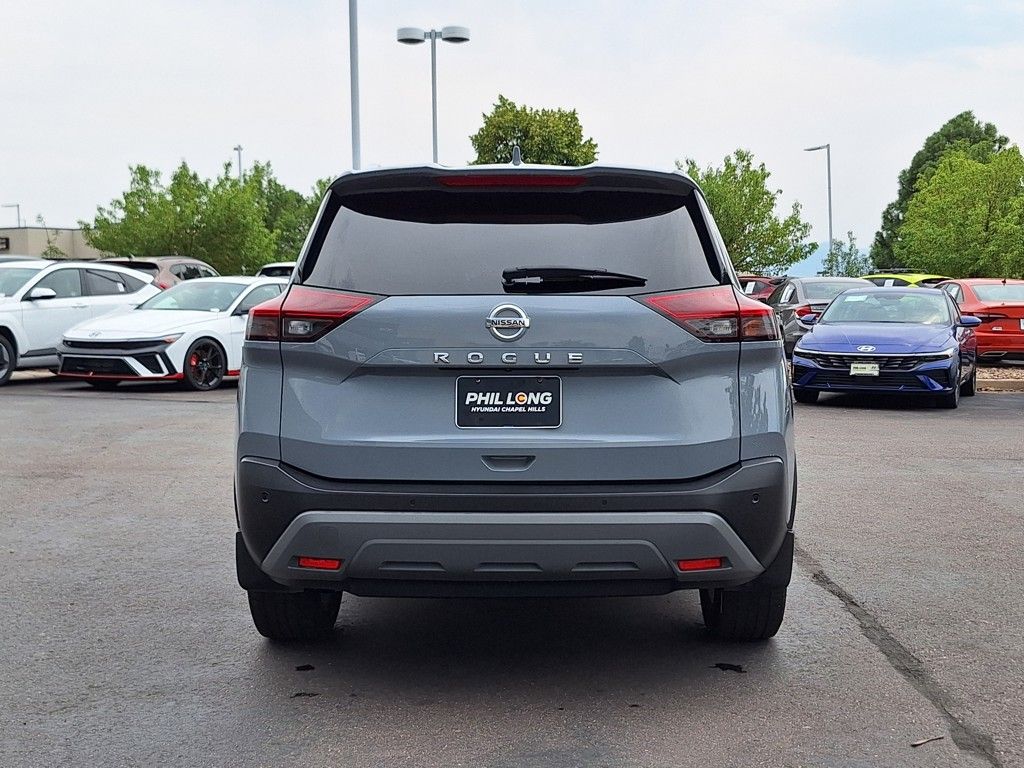 2021 Nissan Rogue SL photo 3