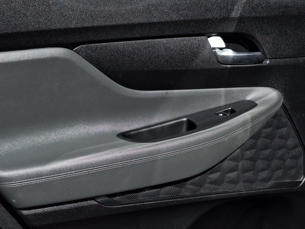 2022 Hyundai Santa Fe SEL - Photo 13