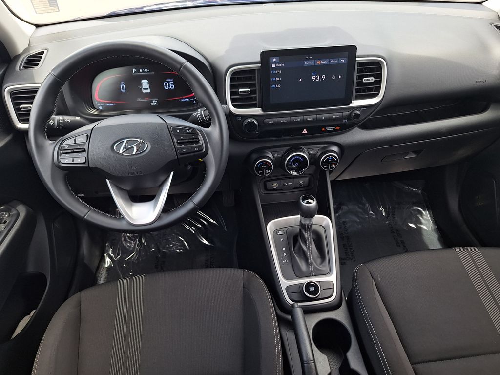 2023 Hyundai Venue SEL - Photo 14