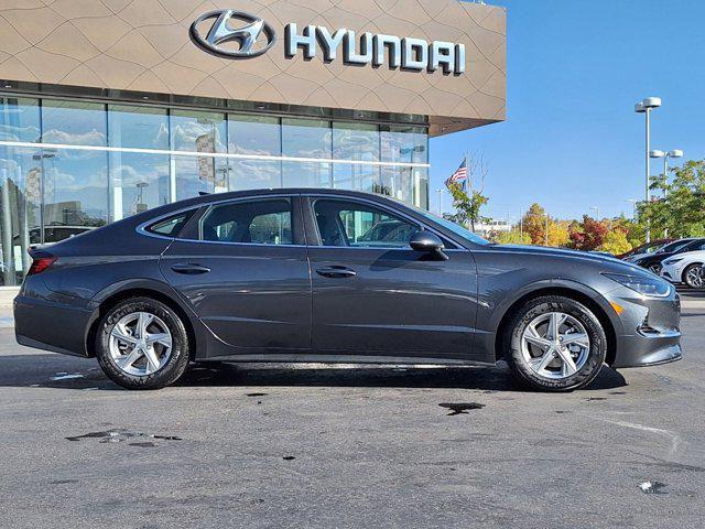 2023 Hyundai Sonata SE photo 2
