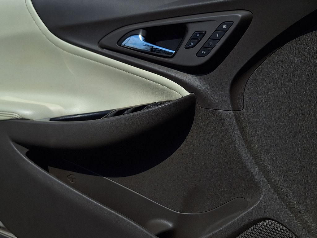 2024 Chevrolet Malibu 2LT - Photo 9