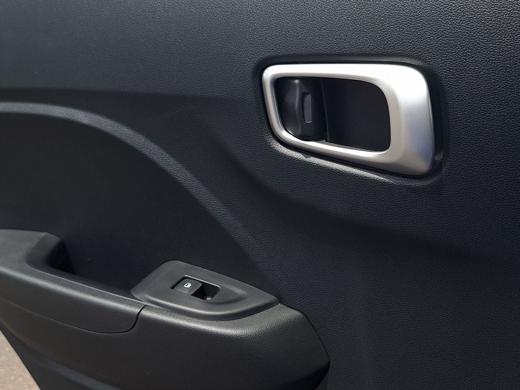2023 Hyundai Venue SEL - Photo 13