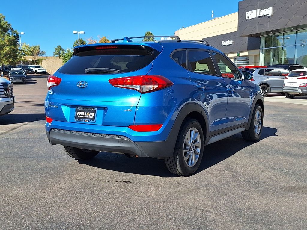 2017 Hyundai Tucson SE Plus photo 2
