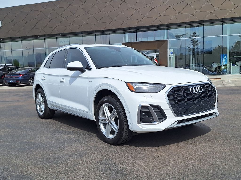 2021 Audi Q5 55 e Prestige's photo