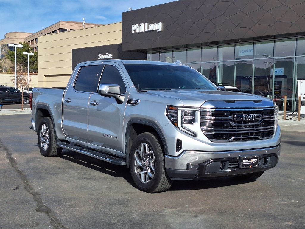 2022 GMC Sierra 1500 SLT's photo