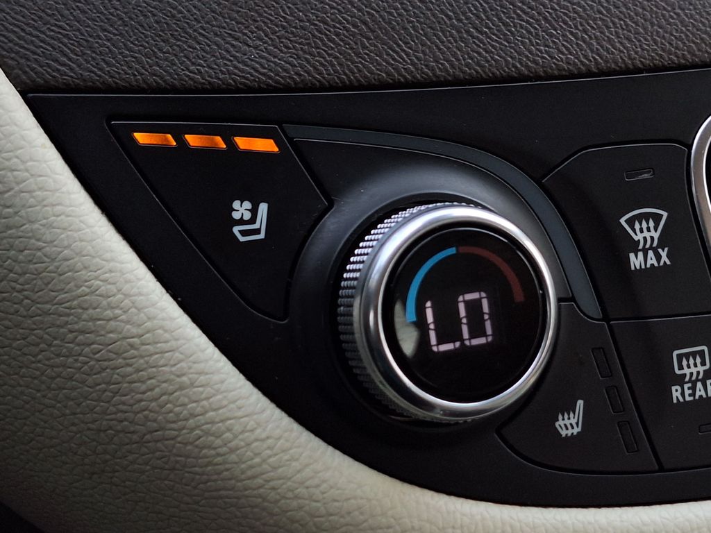 2024 Chevrolet Malibu 2LT - Photo 23