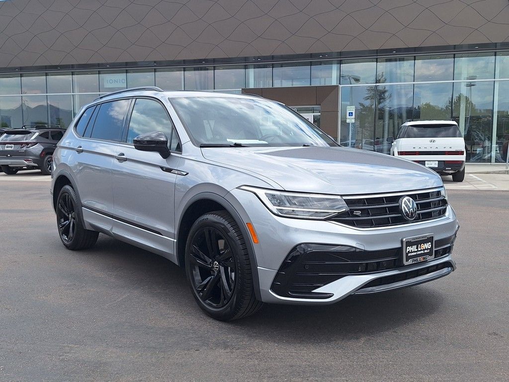 2024 Volkswagen Tiguan 2.0T SE R-Line Black