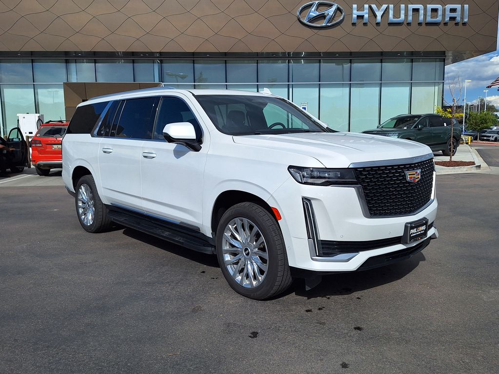 2023 Cadillac Escalade ESV 4WD Premium Luxury's photo