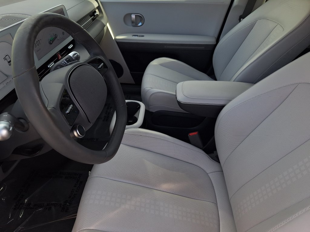 2024 Hyundai IONIQ 5 Limited - Photo 10