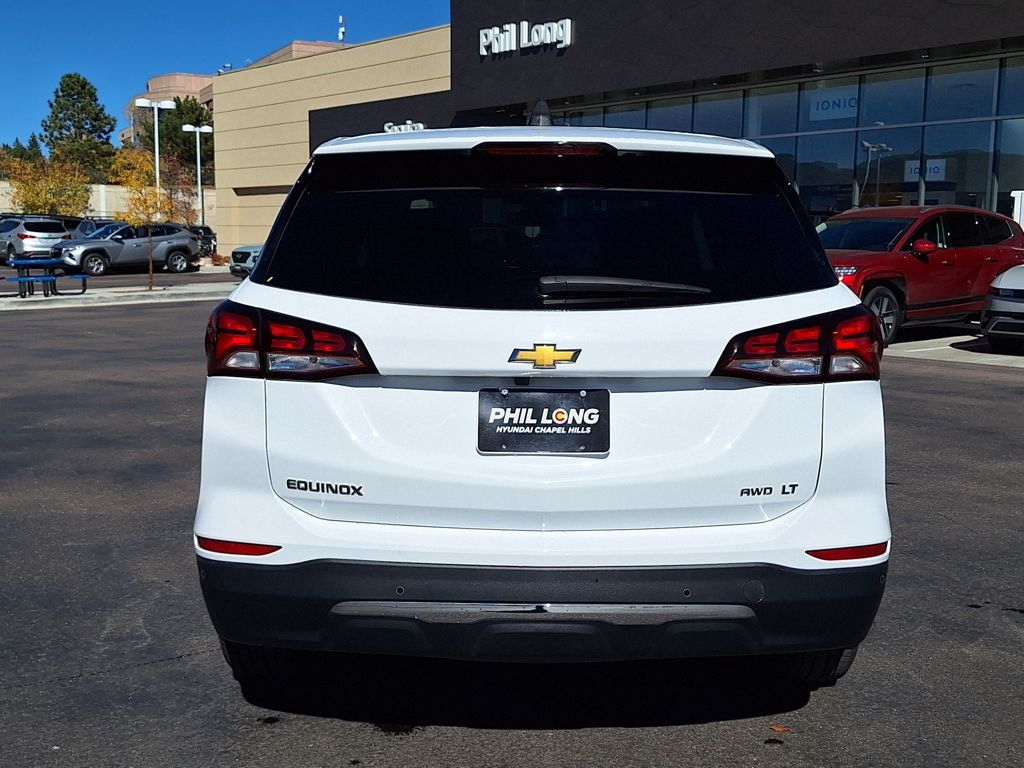 2023 Chevrolet Equinox LT photo 2