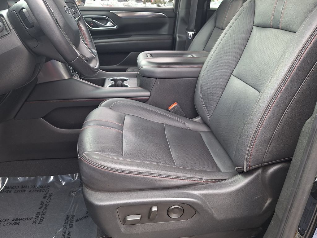 2023 Chevrolet Tahoe RST photo 4