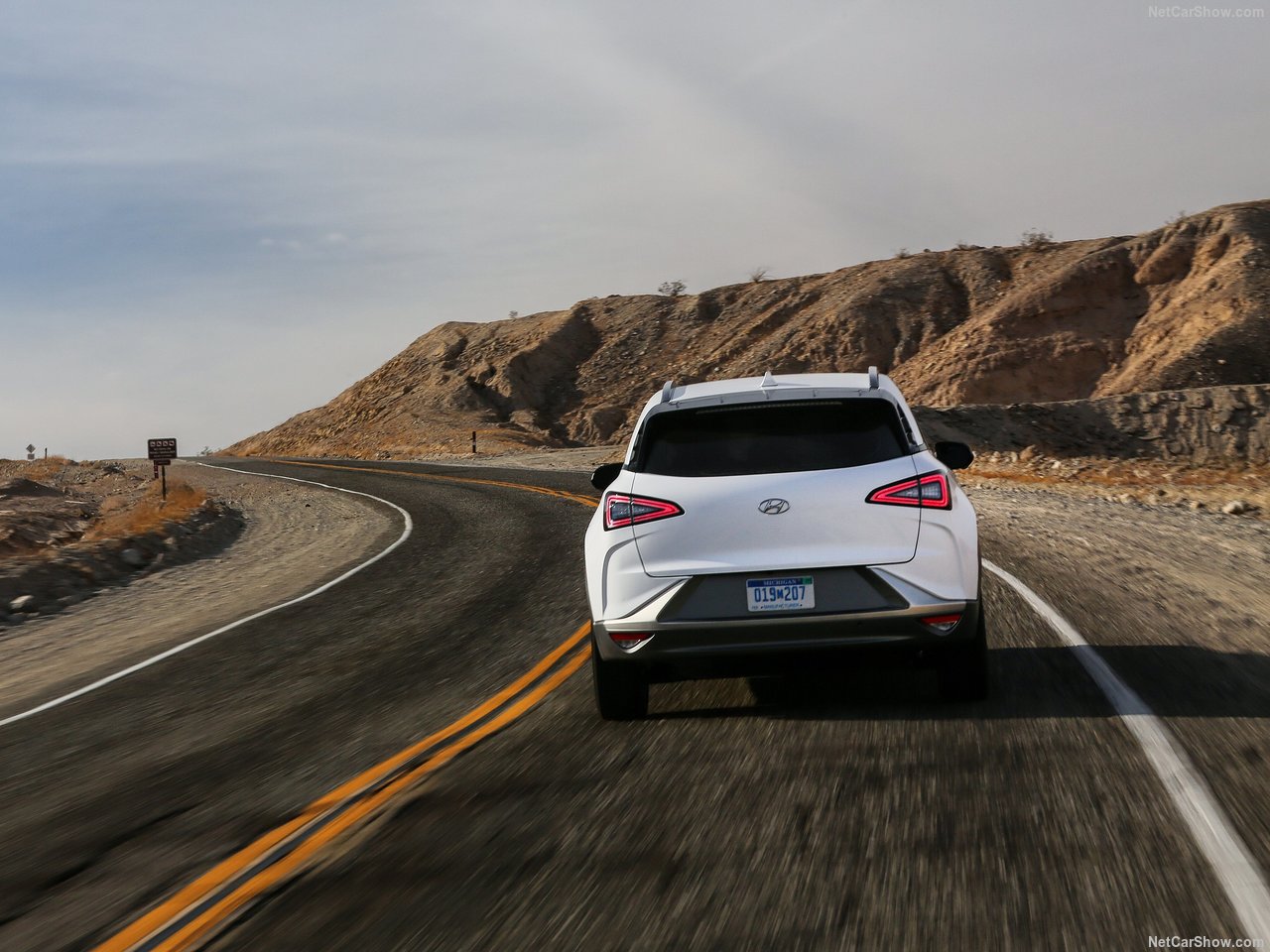 Rear profile of the 2023 Hyundai NEXO