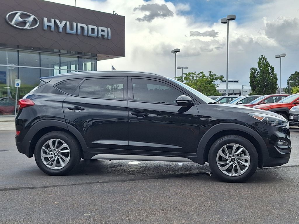 2018 Hyundai Tucson SEL Plus photo 2