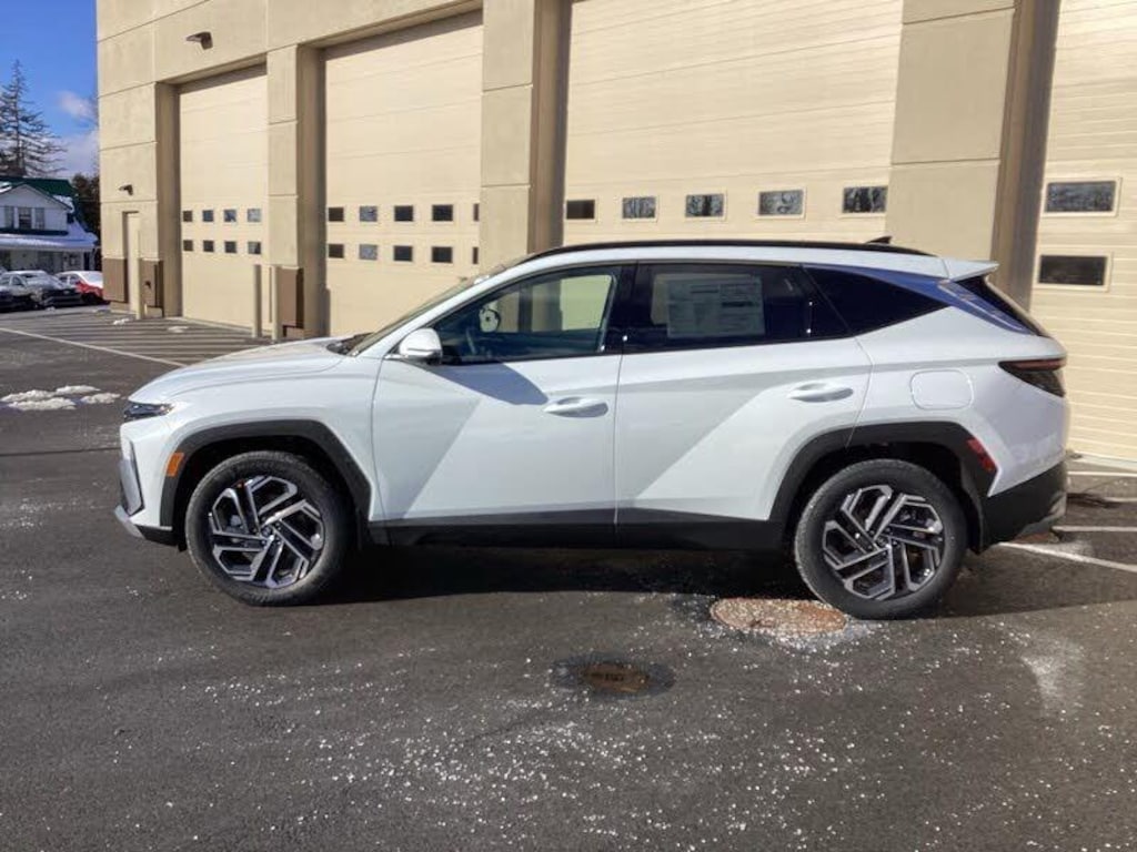 New 2026 Hyundai Tucson Plug-In Hybrid Limited SUV
