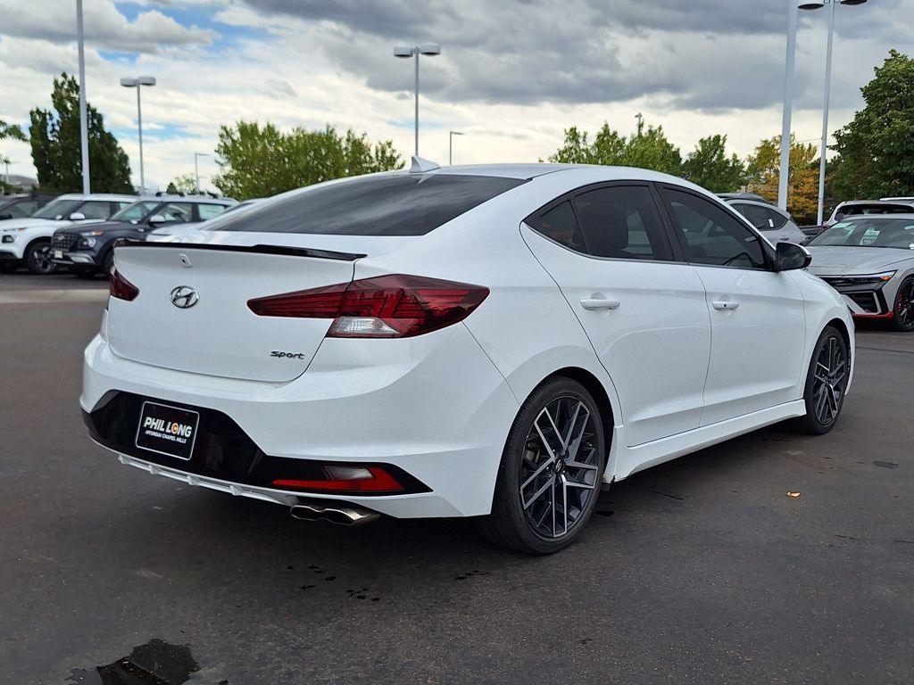 2020 Hyundai Elantra Sport photo 3
