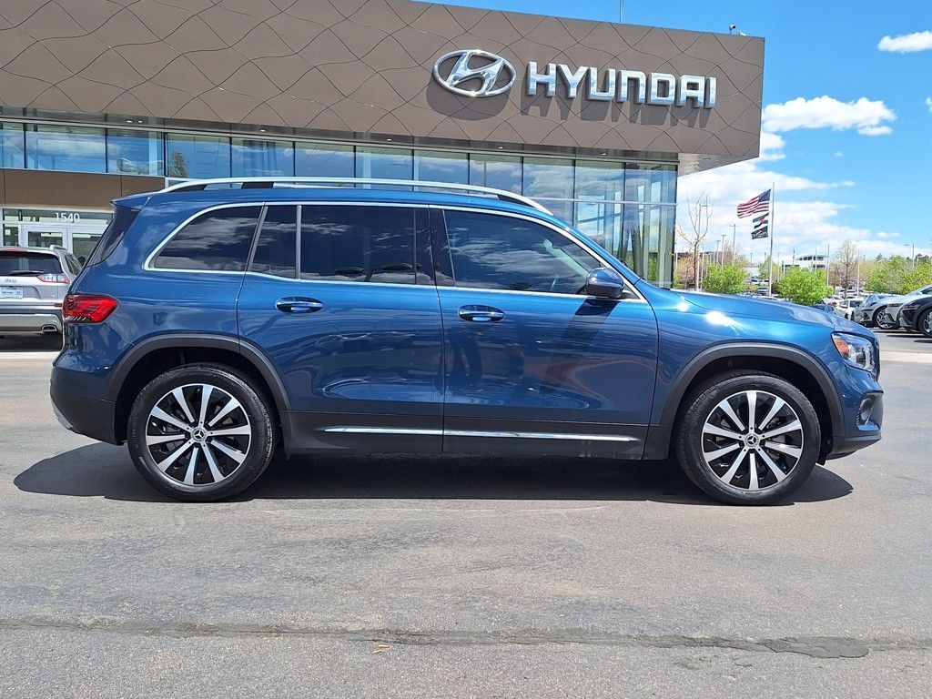2021 Mercedes Benz GLB 250 4MATIC photo 2