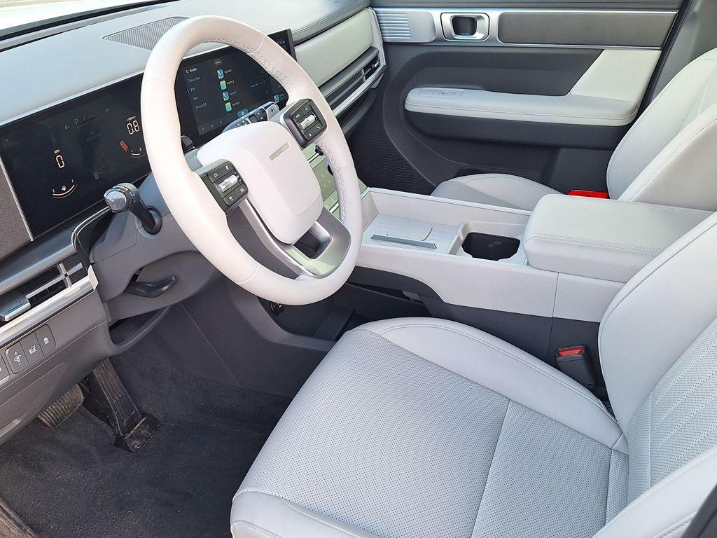 2025 Hyundai Santa Fe SEL - Photo 10