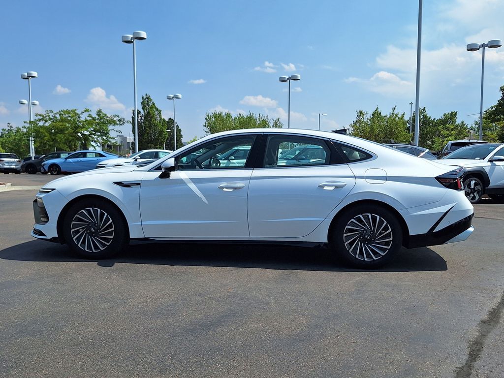 2025 Hyundai Sonata Hybrid Limited - Photo 6