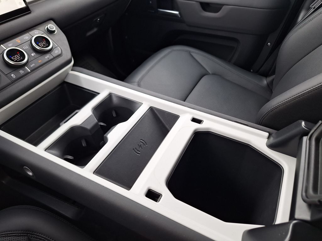 2025 Land Rover Defender S - Photo 27