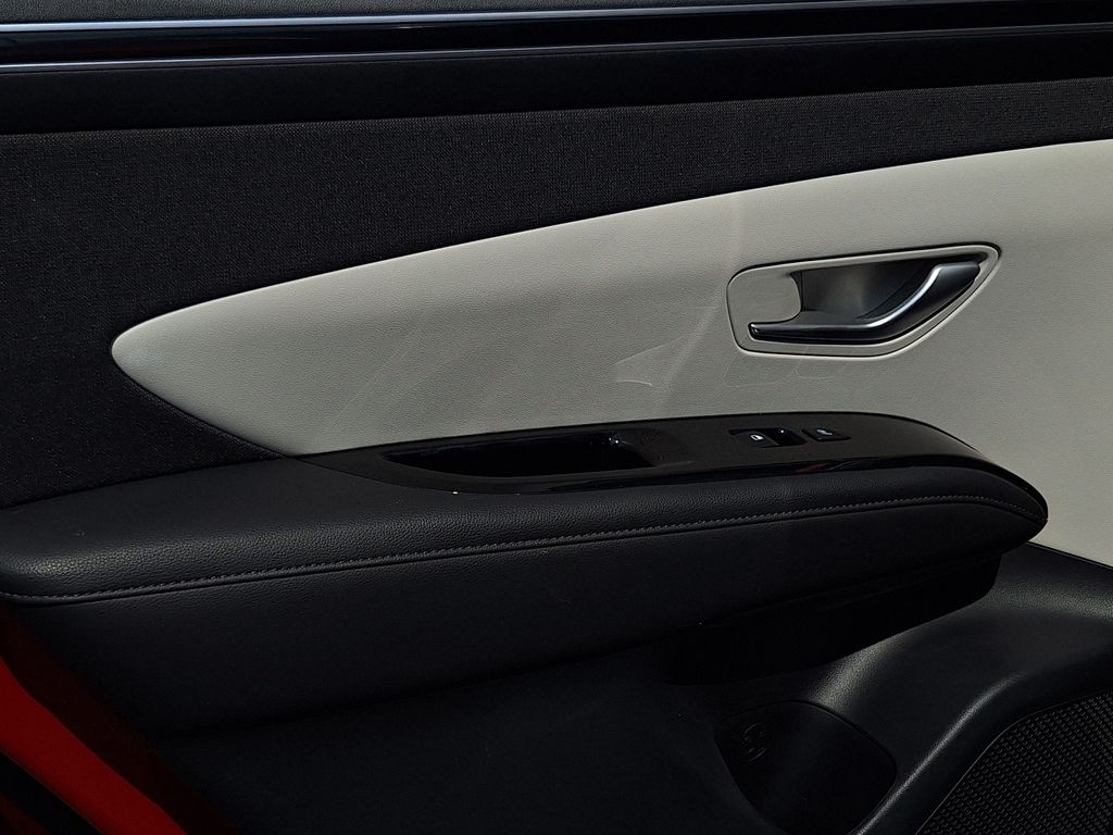 2022 Hyundai Tucson Limited - Photo 13
