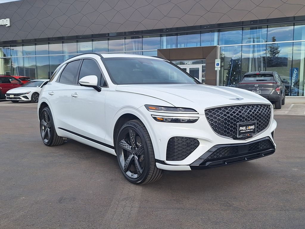 2025 GENESIS GV70 Standard's photo