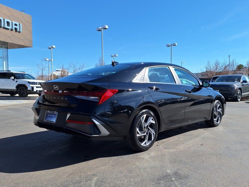 Used 2024 Hyundai Elantra SEL Sedan