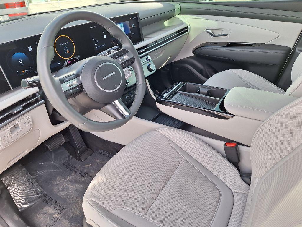 2025 Hyundai Tucson Limited - Photo 10