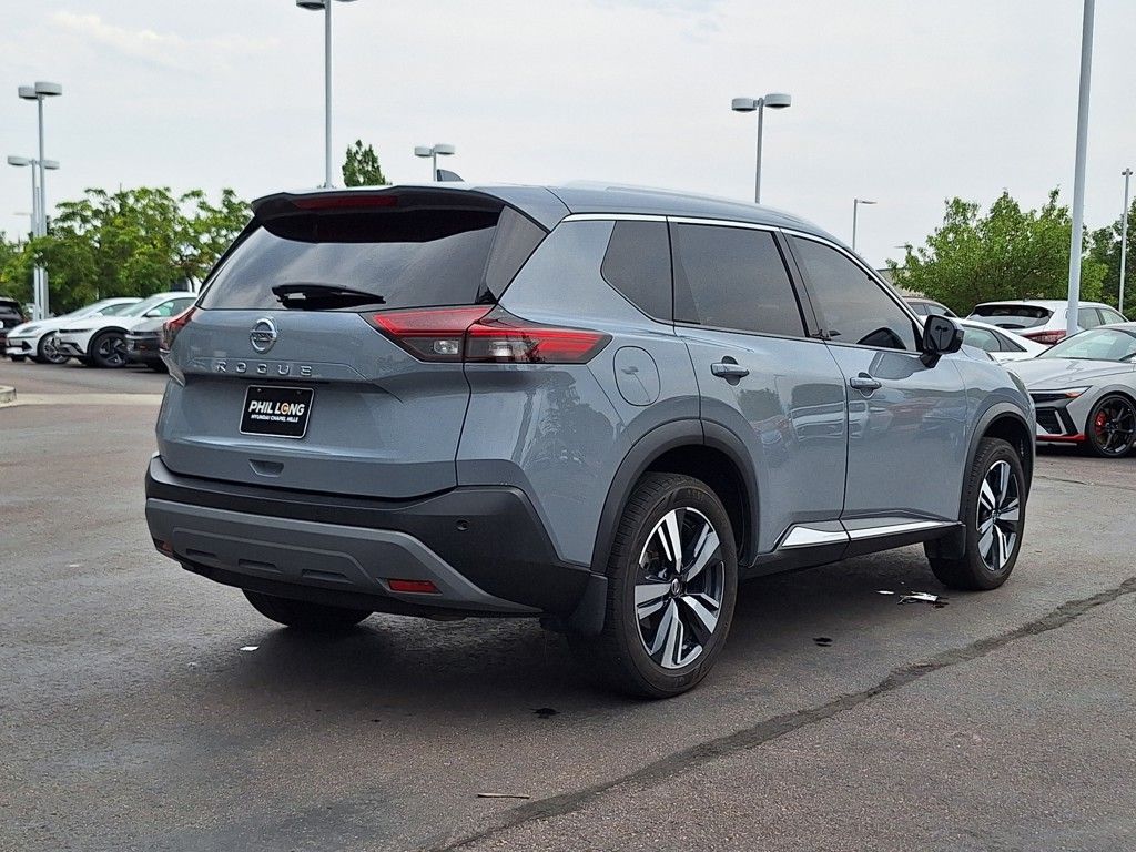 2021 Nissan Rogue SL photo 2